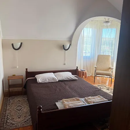 Polychko Winehouse 3* Виноградів