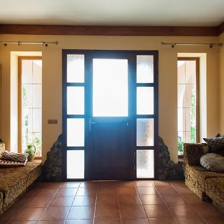 Guest house Polychka Winehouse 3*