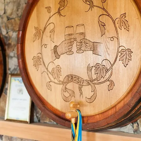 Guest house Polychka Winehouse 3*