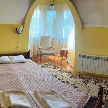 Guest house Polychka Winehouse