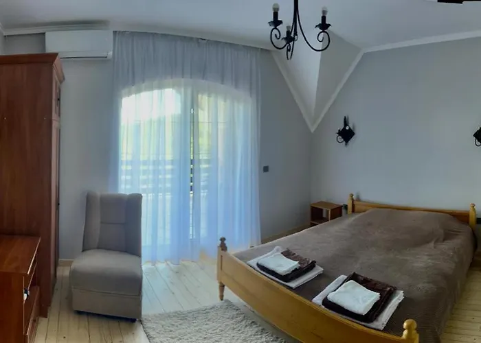 Polychka Winehouse Guest house 3*