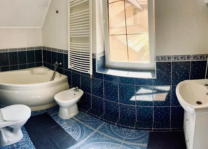 Guest house Polychka Winehouse 3*