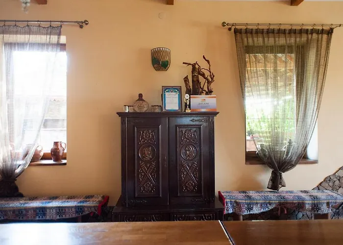 Guest house Polychka Winehouse 3*